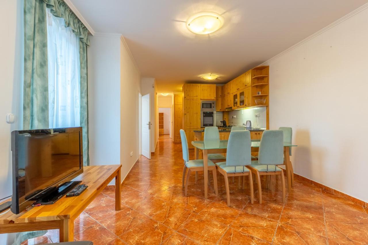 Egyuett A Csalad II Apartman By Bltn Siófok Exteriér fotografie