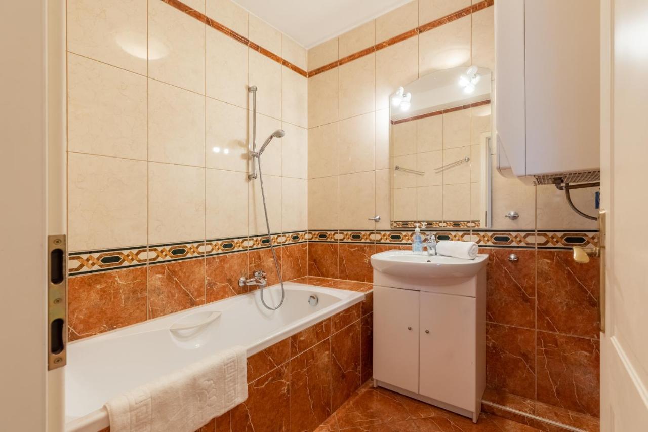 Egyuett A Csalad II Apartman By Bltn Siófok Exteriér fotografie