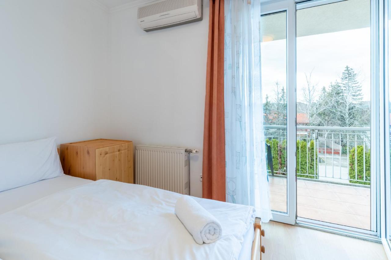 Egyuett A Csalad II Apartman By Bltn Siófok Exteriér fotografie