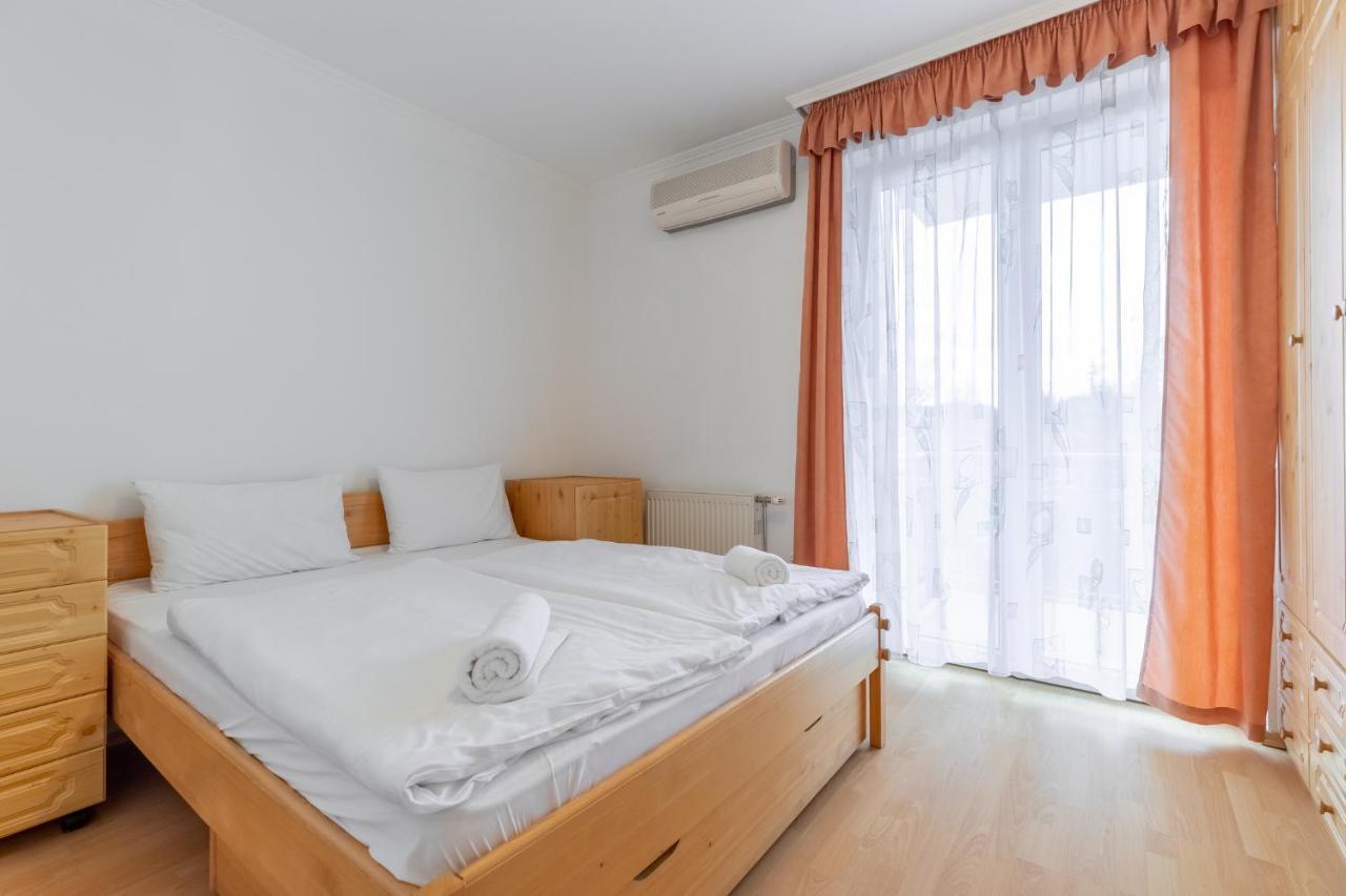 Egyuett A Csalad II Apartman By Bltn Siófok Exteriér fotografie