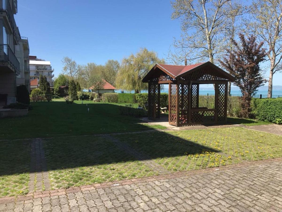 Egyuett A Csalad II Apartman By Bltn Siófok Exteriér fotografie