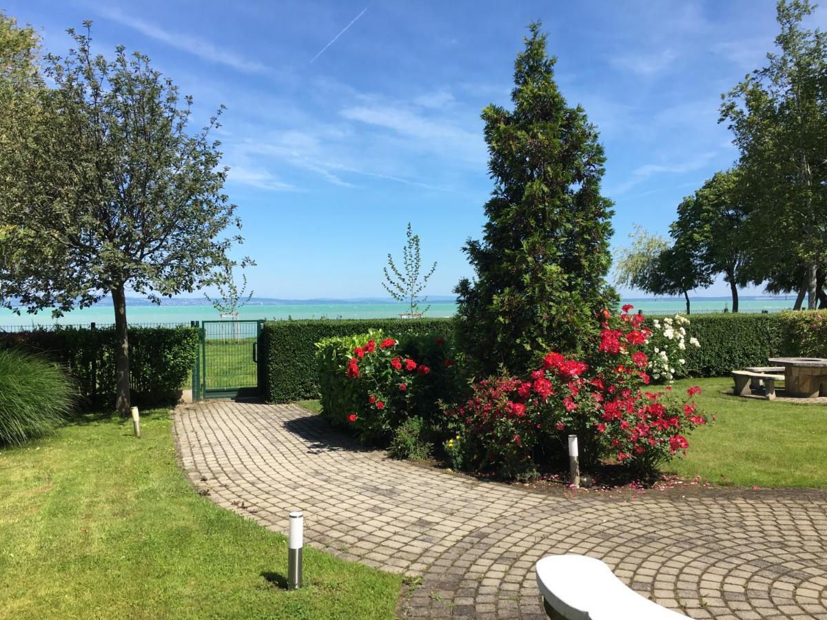 Egyuett A Csalad II Apartman By Bltn Siófok Exteriér fotografie